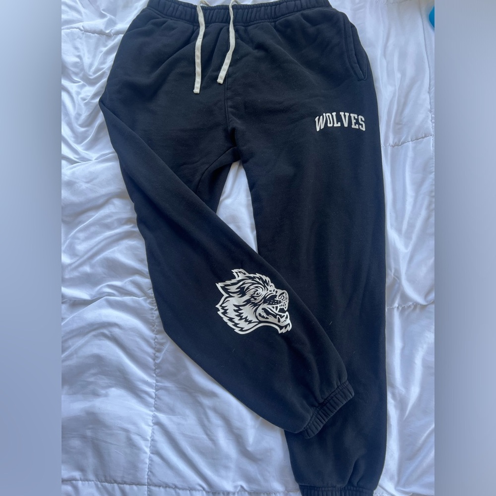 Size large darc sport post lounge sweat pants.
